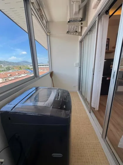 Condominio 1 dormitorio 1 baño en alquiler en Chalong