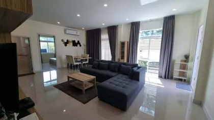 Villa privada con piscina de 3 habitaciones y vista al Gran Buda en Chalong