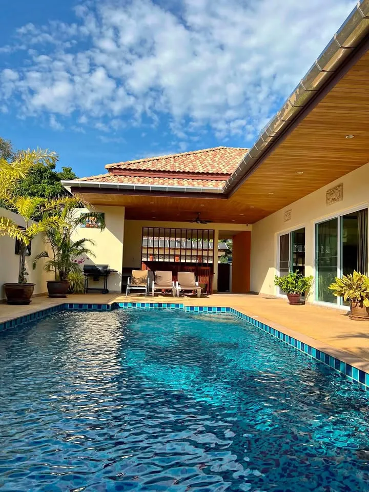Villa privada con piscina 2 habitaciones 2 baños en Rawai