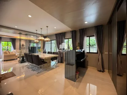 Maison Moderne de Luxe 3 Chambres à Louer à Kathu