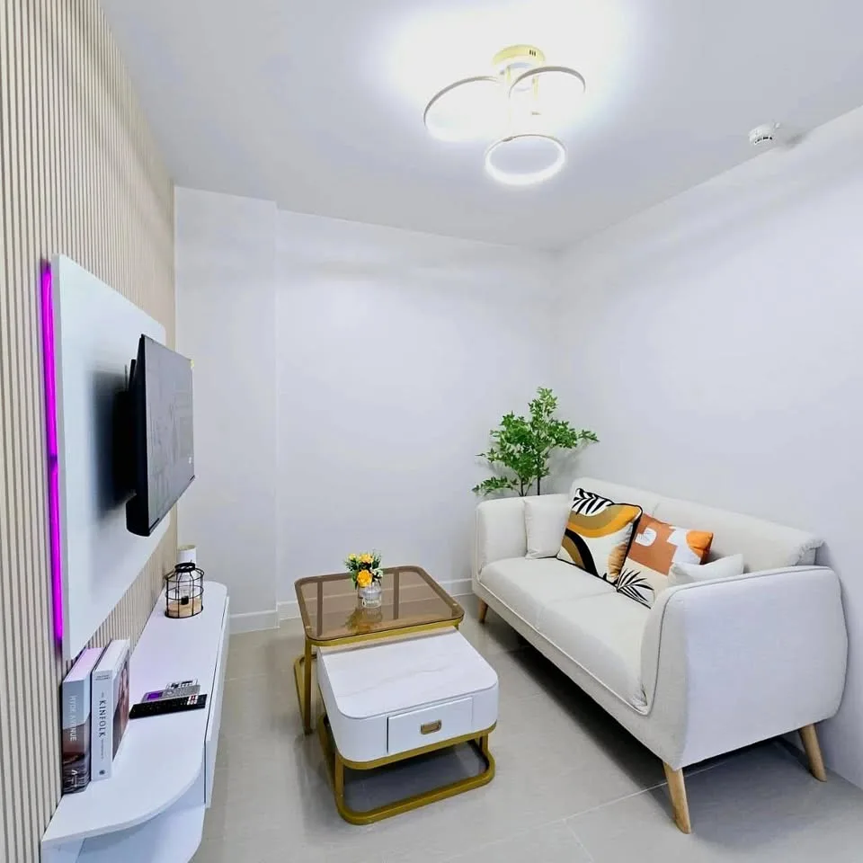คอนโด 1 ห้องนอน วิวภูเขา ให้เช่าในฉลอง