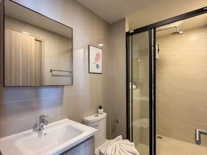 2-комнатная квартира с видом на бассейн в The Base Rise Central Phuket