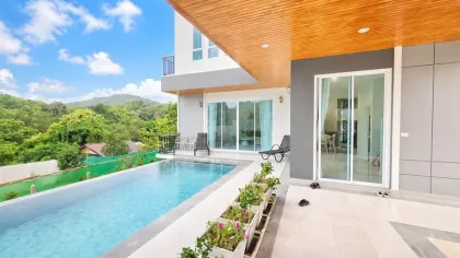Neue private Poolvilla mit Büro zur Miete in Rawai