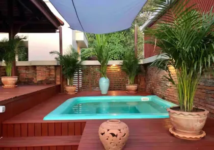 Luxuriöse 2-Zimmer-Wohnung mit Meerblick in Kata Noi
