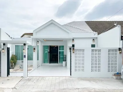 Villa amueblada de 3 dormitorios y 2 baños en el centro de Patong, Phuket
