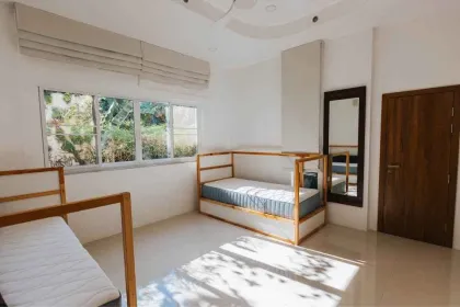 Вилла с 5 спальнями и бассейном в аренду в Baan Chalong Residence