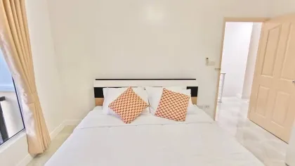 Vollständig renoviertes 3-Zimmer-Reihenhaus zur Miete in Ratsada