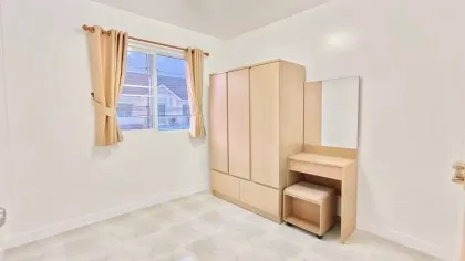 Vollständig renoviertes 3-Zimmer-Reihenhaus zur Miete in Ratsada