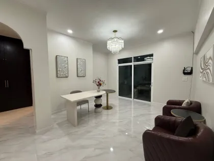 Villa moderne 4 chambres avec piscine à louer à Sun Palm Village, Chalong
