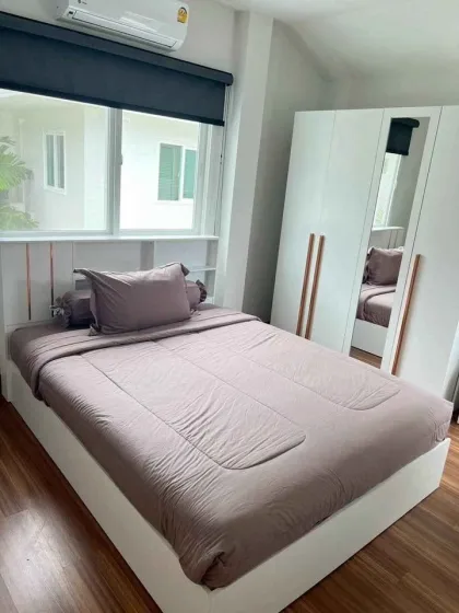 Villa de 3 dormitorios y 2 baños en alquiler en Supalai Palm Springs, Chalong
