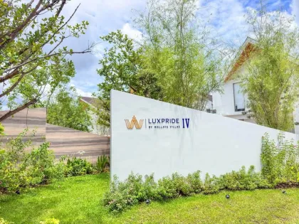 Современная вилла с 3 спальнями и бассейном в Wallaya Luxpride, Чернгталай