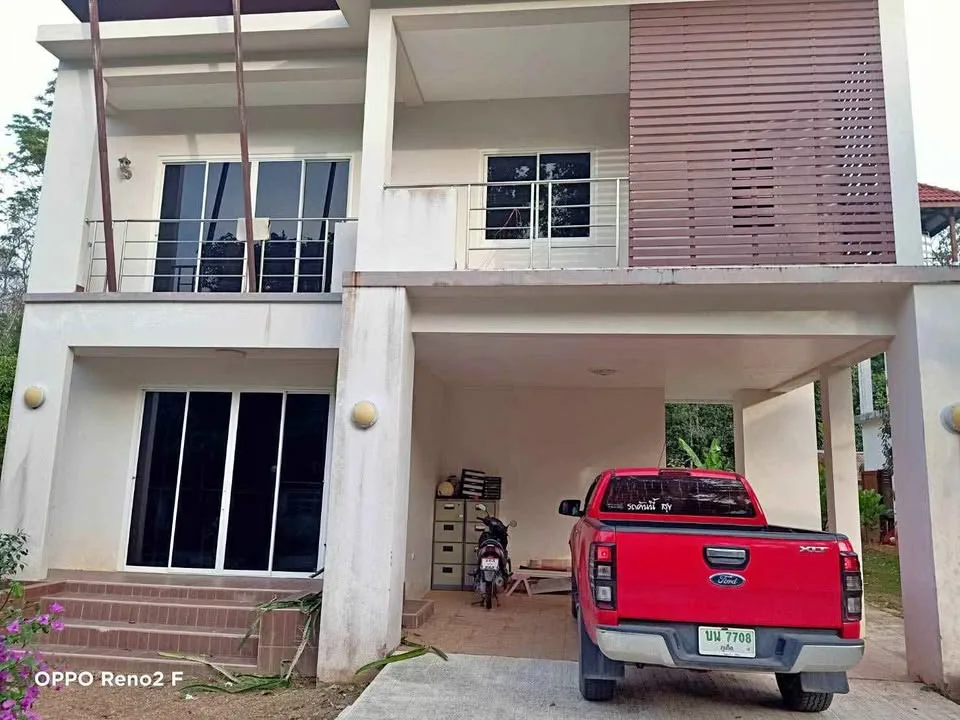 บ้านสมัยใหม่ 4 ห้องนอน ให้เช่าในป่าคลอก ภูเก็ต