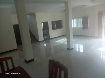 Современный дом с 4 спальнями в аренду в Паклок, Пхукет