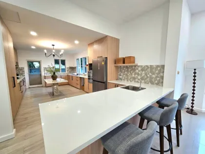 Neu renovierte Privatpool-Villa im Land and Houses Park, Chalong