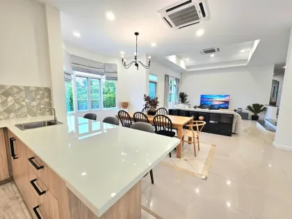 Neu renovierte Privatpool-Villa im Land and Houses Park, Chalong