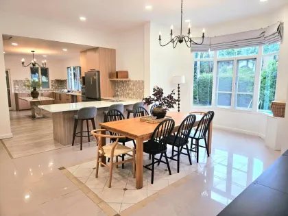 Neu renovierte Privatpool-Villa im Land and Houses Park, Chalong