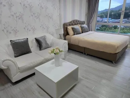 Studio 1 chambre à Dcondo Kathu Patong à louer