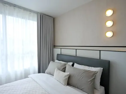 1 Bed 1 Bath Fully Furnished Apartment at Dcondo Creek