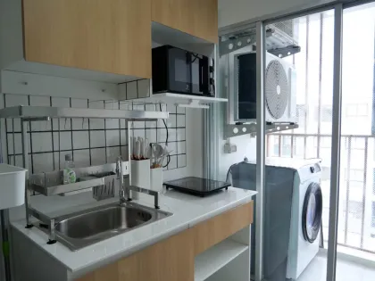 1 Bed 1 Bath Fully Furnished Apartment at Dcondo Creek