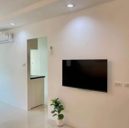 1-Bedroom, 1-Bathroom Apartment for Rent at The Royal Place, Phuket
