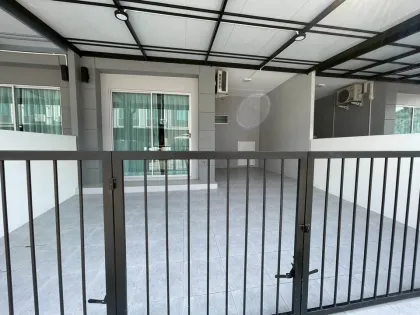 Современная вилла с 3 спальнями в аренду в Pruksa Ville, Вичит