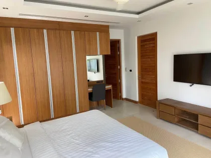 Роскошная вилла с 3 спальнями и бассейном в Anchan Grand Residence