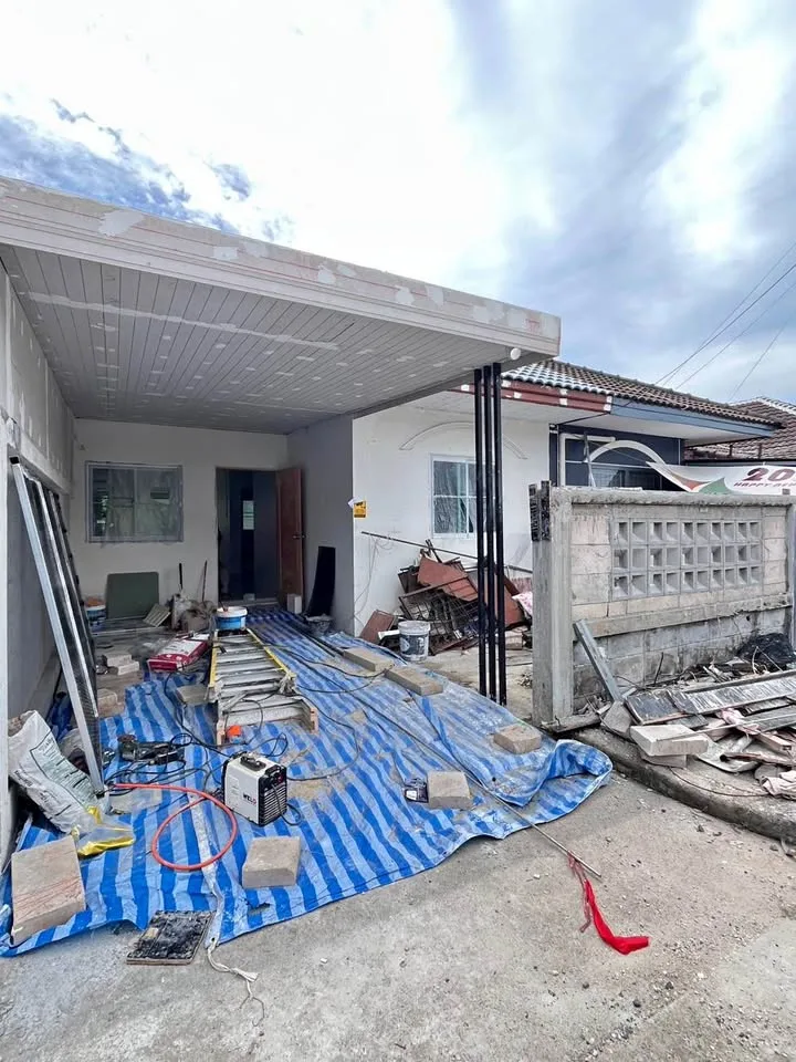 Maison mitoyenne 2 chambres avec grand jardin près de Chalong