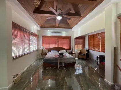 Elegant 3-Bedroom Private Pool Villa in Pasak, Cherngtalay