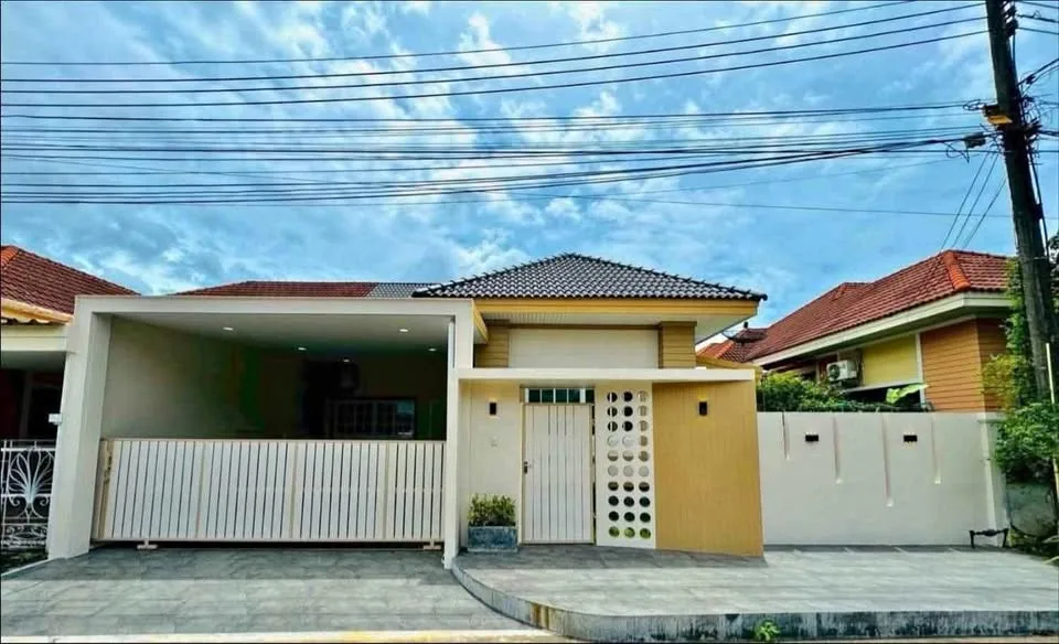 Villa amueblada de 2 habitaciones y 2 baños en alquiler en Koh Kaew