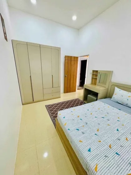 Voll möblierte Villa mit 2 Schlafzimmern und 2 Bädern in Koh Kaew zu vermieten