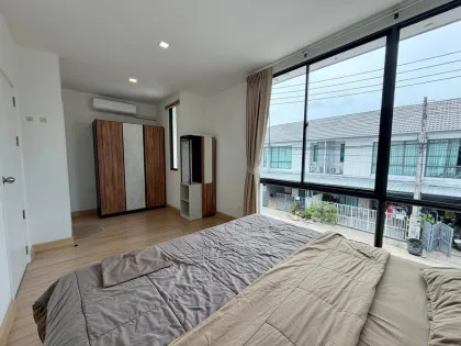 3-Schlafzimmer, 2-Badezimmer Reihenhaus zur Miete in Samkong, Phuket Town