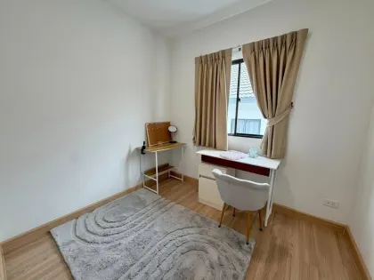 3-Schlafzimmer, 2-Badezimmer Reihenhaus zur Miete in Samkong, Phuket Town