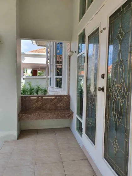 Дом с 3 спальнями и 2 ванными на аренду в Phuket Villa Chaofah