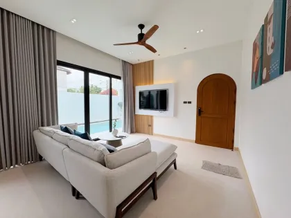 Новый 3-спальный вилла с бассейном в престижном районе Таланг