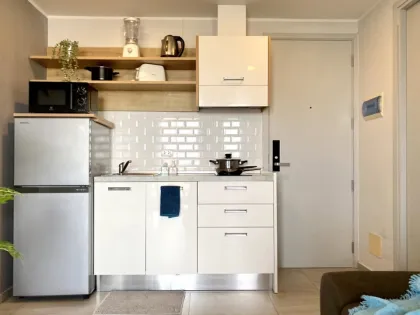 คอนโด 1 ห้องนอนให้เช่าที่ The Tower Condo พร้อมวิวทะเล
