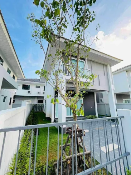 Brandneue 3-Zimmer-Villa zur Miete in Supalai Lake Ville, Koh Kaew
