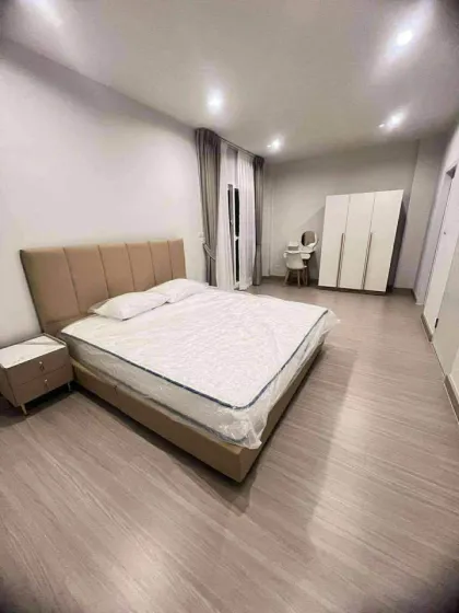 Brandneue 3-Zimmer-Villa zur Miete in Supalai Lake Ville, Koh Kaew