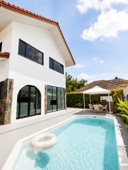 Bali-Style 3-Bedroom Pool Villa for Rent in Cherngtalay