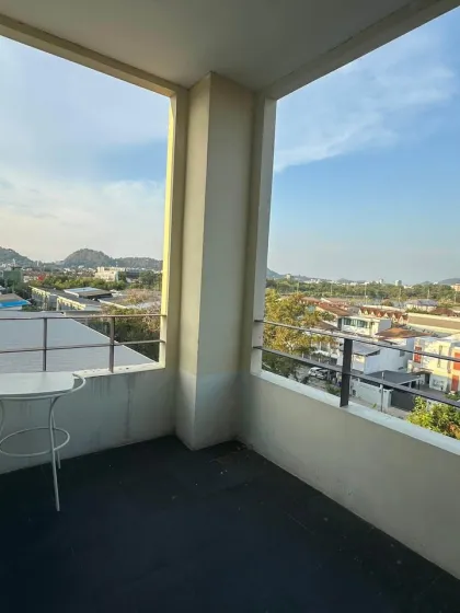 Condo de 1 Recámara Amigable con Mascotas en Living Residence Phuket