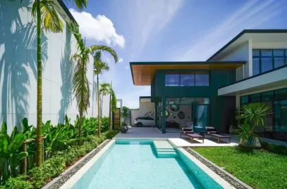 Villa de 4 habitaciones con piscina privada en alquiler en Chalong