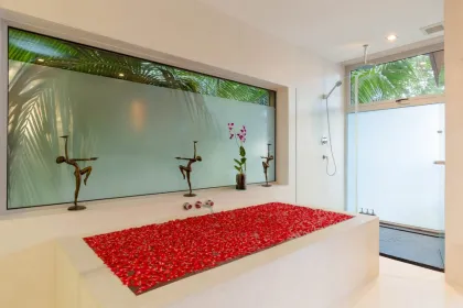 Ocean Breeze Luxe Villa with 4 Beds & 5 Baths at Surin Beach