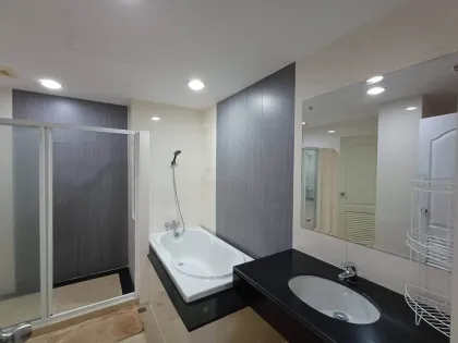 1-комнатная квартира с ванной в аренду в Patong Phuket Villa