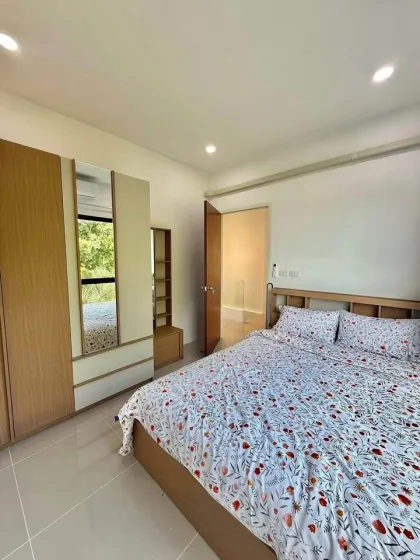 3 Schlafzimmer, 3 Badezimmer Reihenhaus zur Miete in Kathu