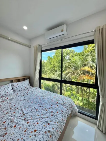 3 Schlafzimmer, 3 Badezimmer Reihenhaus zur Miete in Kathu
