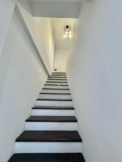 3 Schlafzimmer, 3 Badezimmer Reihenhaus zur Miete in Kathu