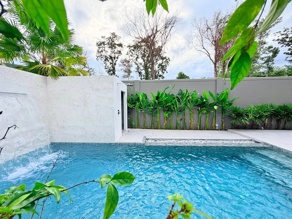 Elegante Villa con Piscina de 4 Habitaciones en Saransiri Retreat, Koh Kaew, Phuket Town