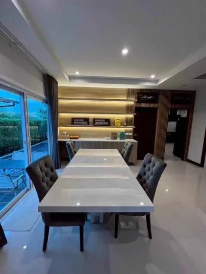 Villa de 4 habitaciones y 3 baños en alquiler en Supalai Palm Springs, Rawai