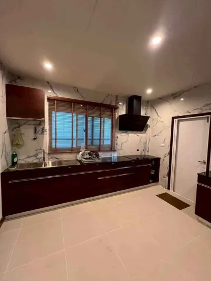 Villa de 4 habitaciones y 3 baños en alquiler en Supalai Palm Springs, Rawai