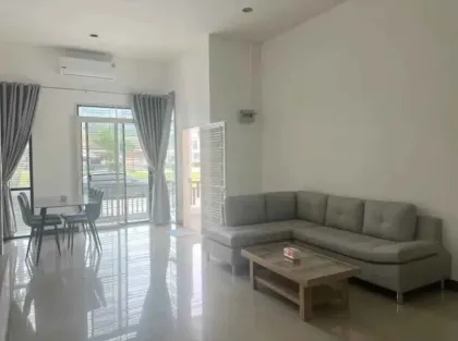 วิลล่า 3 ห้องนอน 2 ห้องน้ำให้เช่าในหมู่บ้านศรีสุขชาต, ภูเก็ตทาวน์