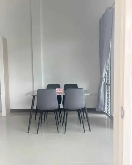 วิลล่า 3 ห้องนอน 2 ห้องน้ำให้เช่าในหมู่บ้านศรีสุขชาต, ภูเก็ตทาวน์